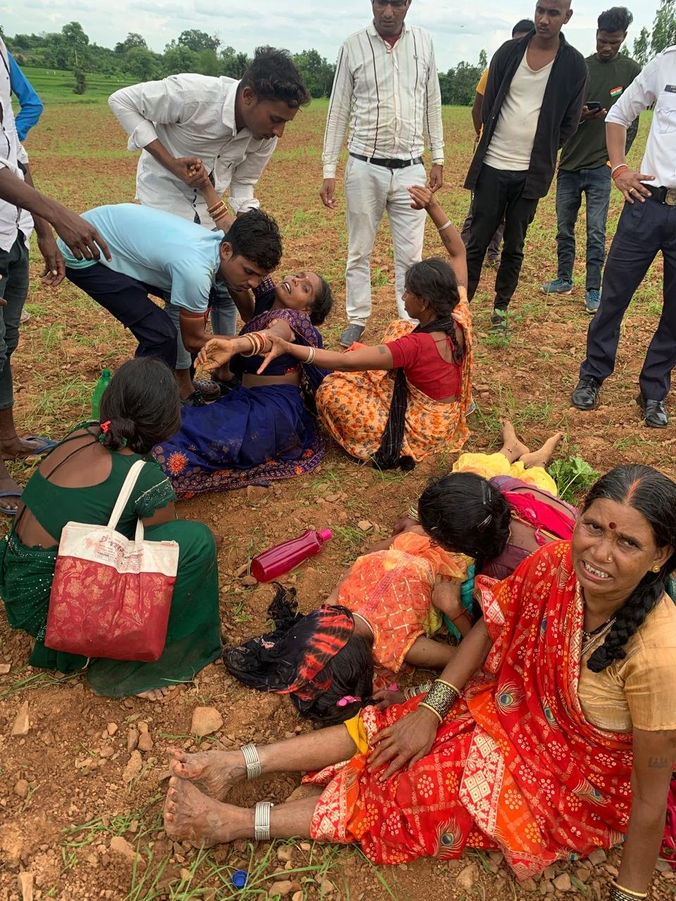 भोरमदेव से दर्शन कर रहे श्रद्धालुओं से भरी पिकअप वाहन पलटने से एक बच्ची की मौत, 11 घायल