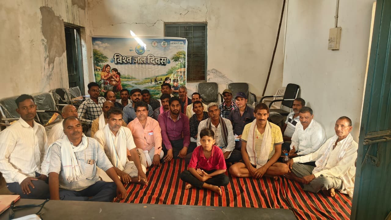 विश्व जल दिवस के अवसर पर कवीर किसानों ने लिया जल संरक्षण का संकल्प, घर-घर बनेगा सोकपिट