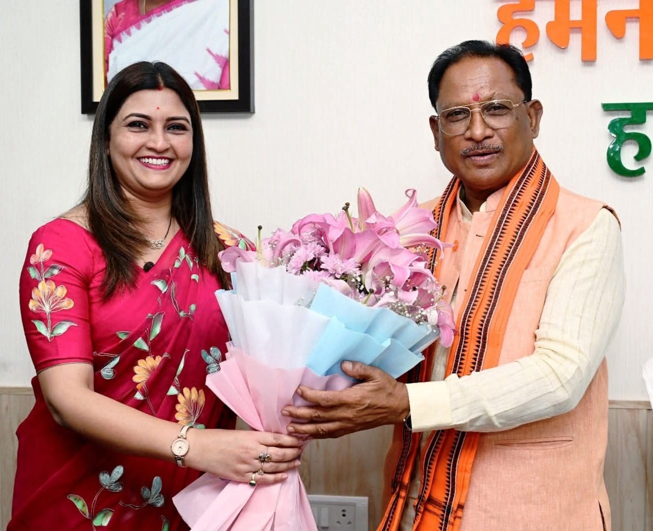 पंडरिया विधानसभा के वनांचल क्षेत्रों में बिछ रहा सड़कों का जाल, मुख्यमंत्री  विष्णु देव साय जी ने किया 57.93 करोड़ से अधिक की लागत से 57 किमी सड़क निर्माण का भूमिपूजन* 